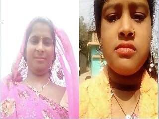 Desi Shauna Bachbhi Shows Tits and Pussy to Her Friends on Facebook