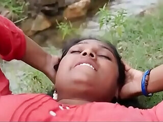 Indian supper Hot village Aunty romance in outdoor hot